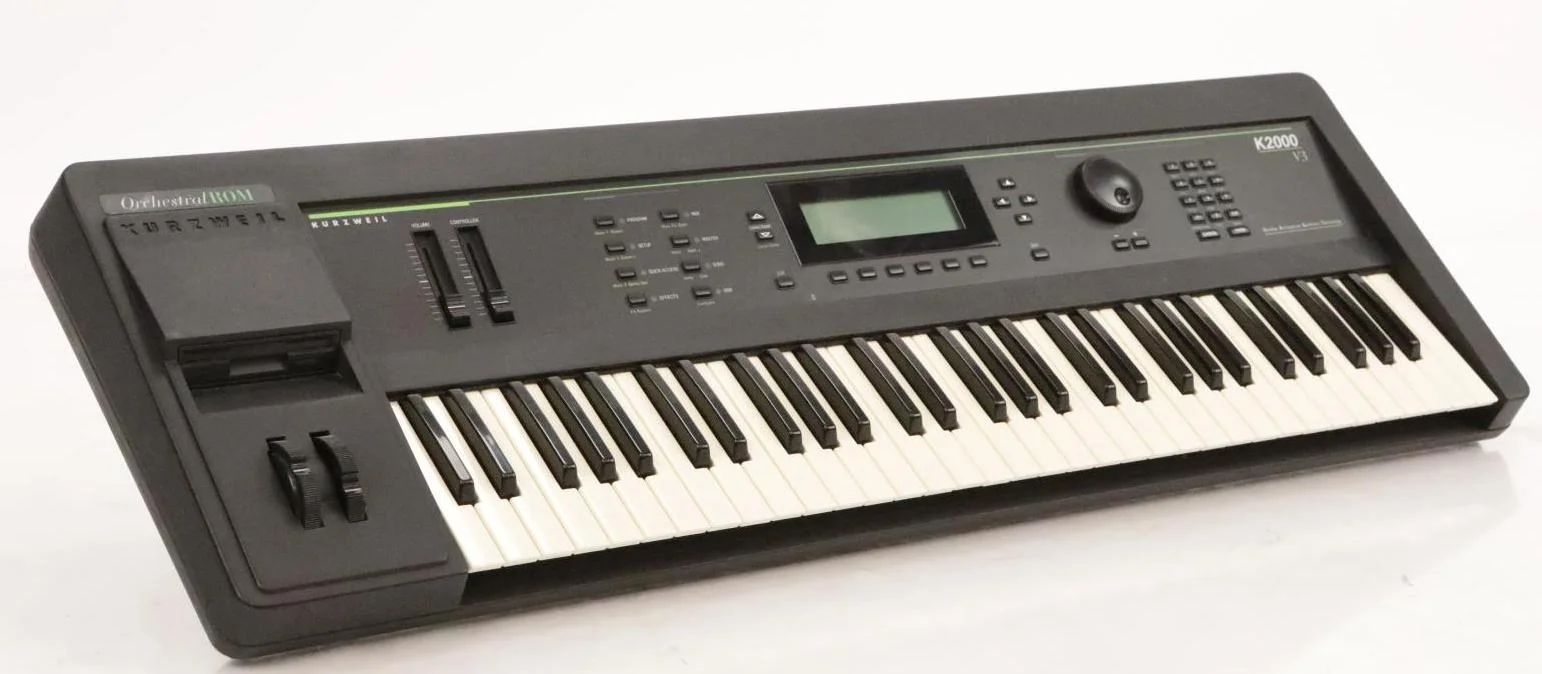 Kurzweil K2000 synthesizer